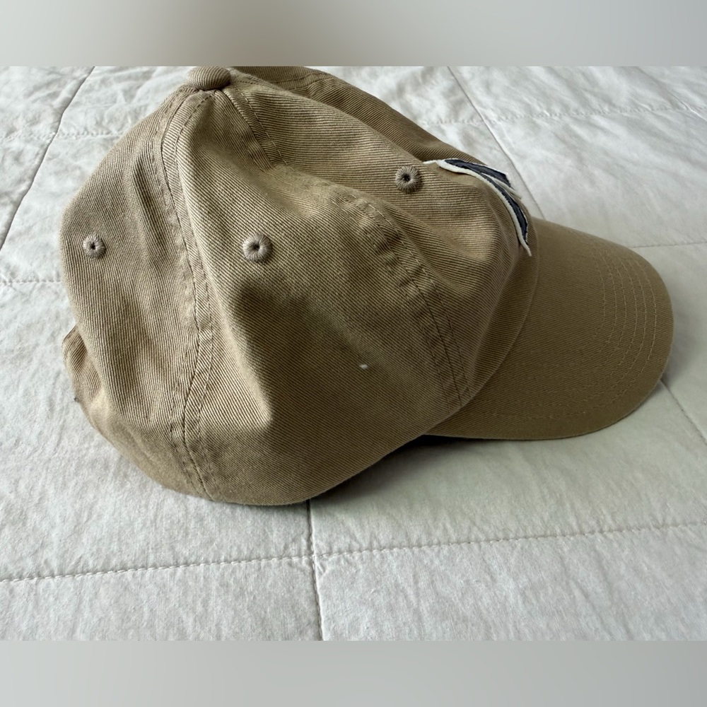 New Balance Block N Adjustable Cap - Picture 6 of 10